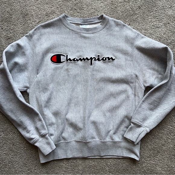 Champion Reverse Weave Crew Neck Gray Sweatshirt w Raised Logo, Size M - Picture 2 of 4